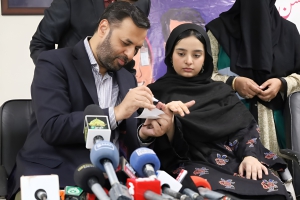 Honorable Federal Health Minister Syed Mustafa Kamal leads by example, vaccinating his daughter against cervical cancer with the HPV vaccine 20.09.2025